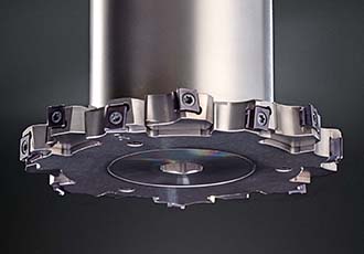 Adjustable side milling cutter for grooving